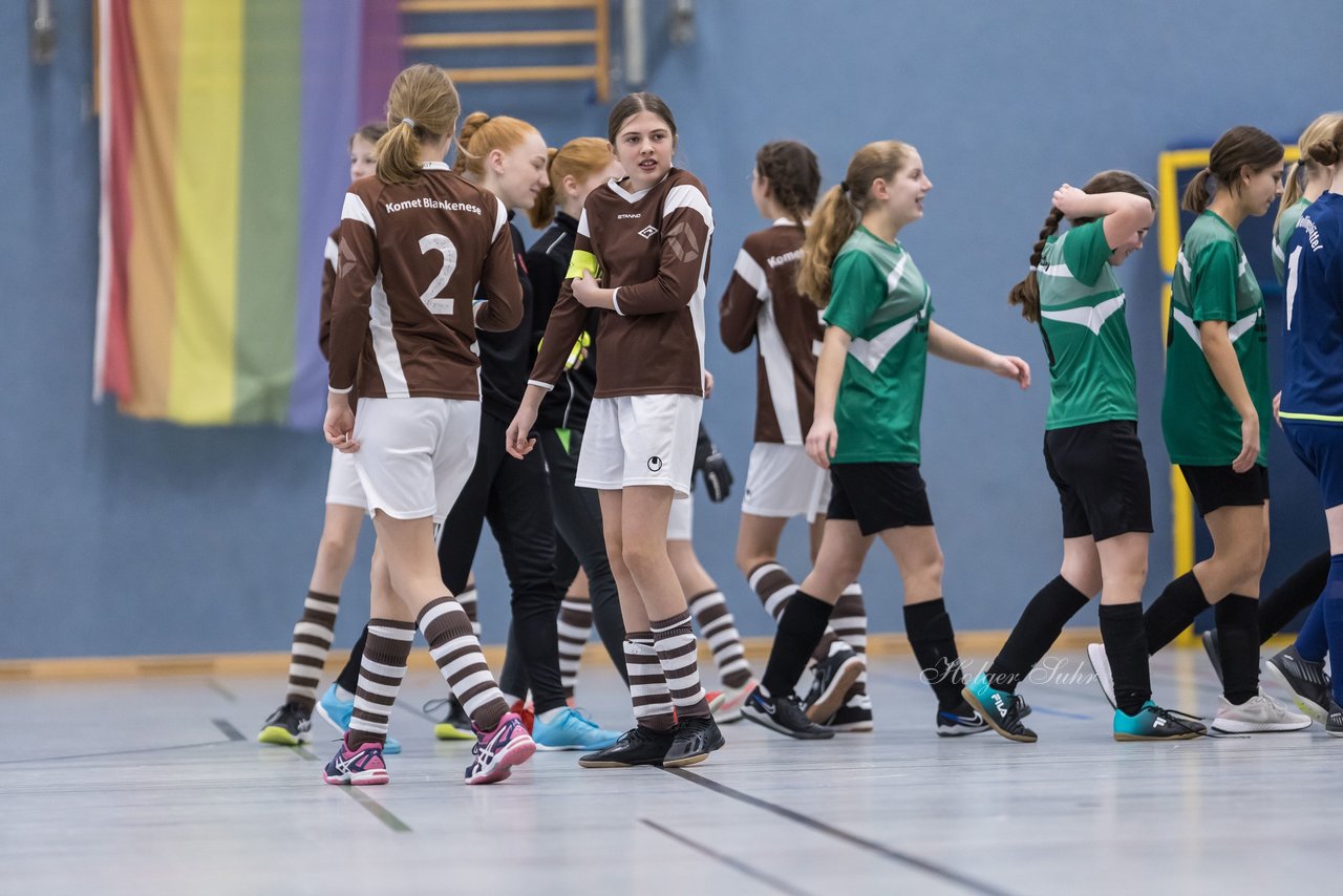 Bild 717 - C-Juniorinnen 2 Loewinnen Cup